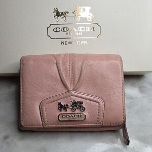 Vintage Coach Blush Pink Pleated Leather Wallet With Silver Carriage Logo
